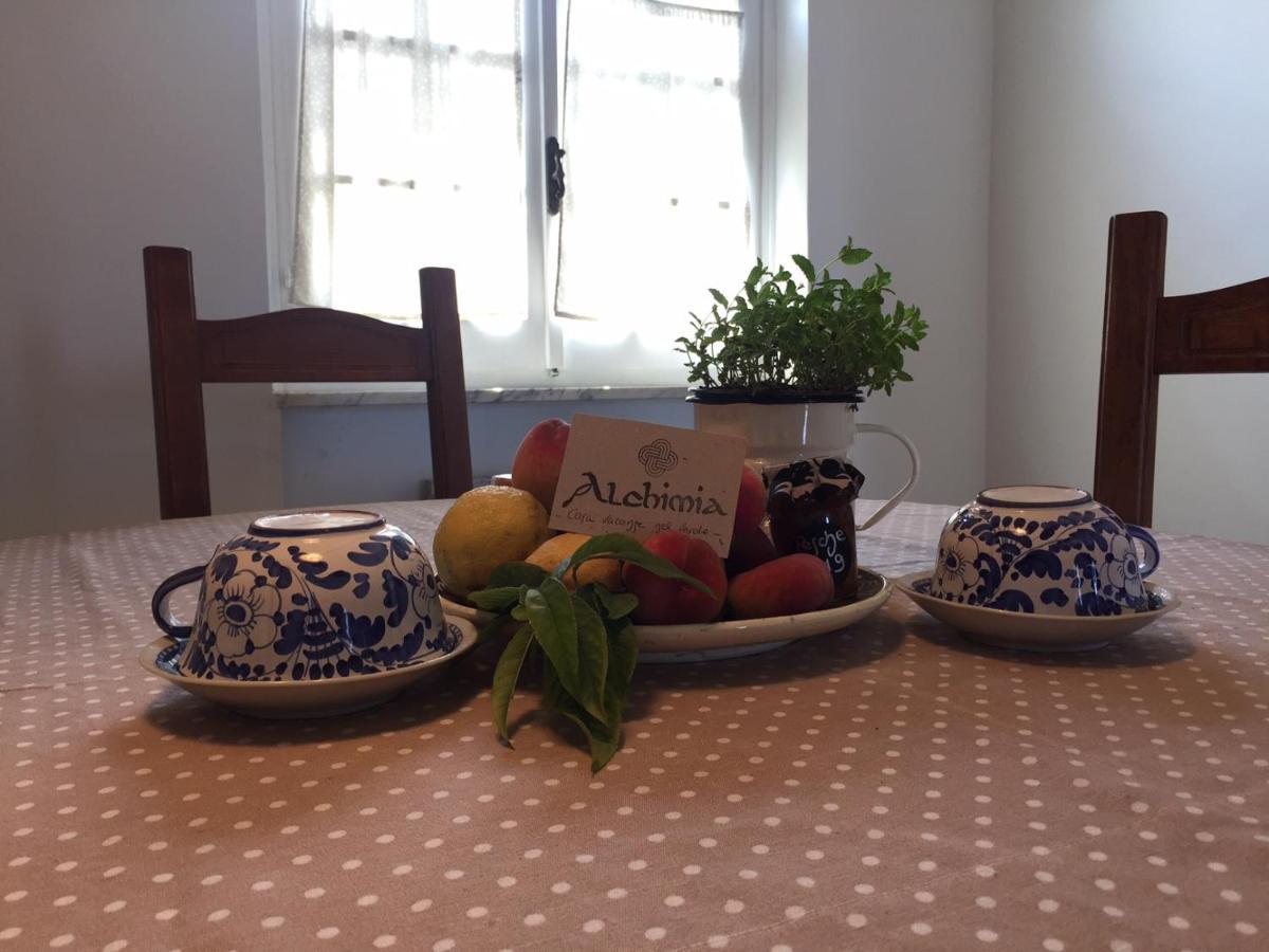 Alchimia House Διαμέρισμα Cisano sul Neva Εξωτερικό φωτογραφία